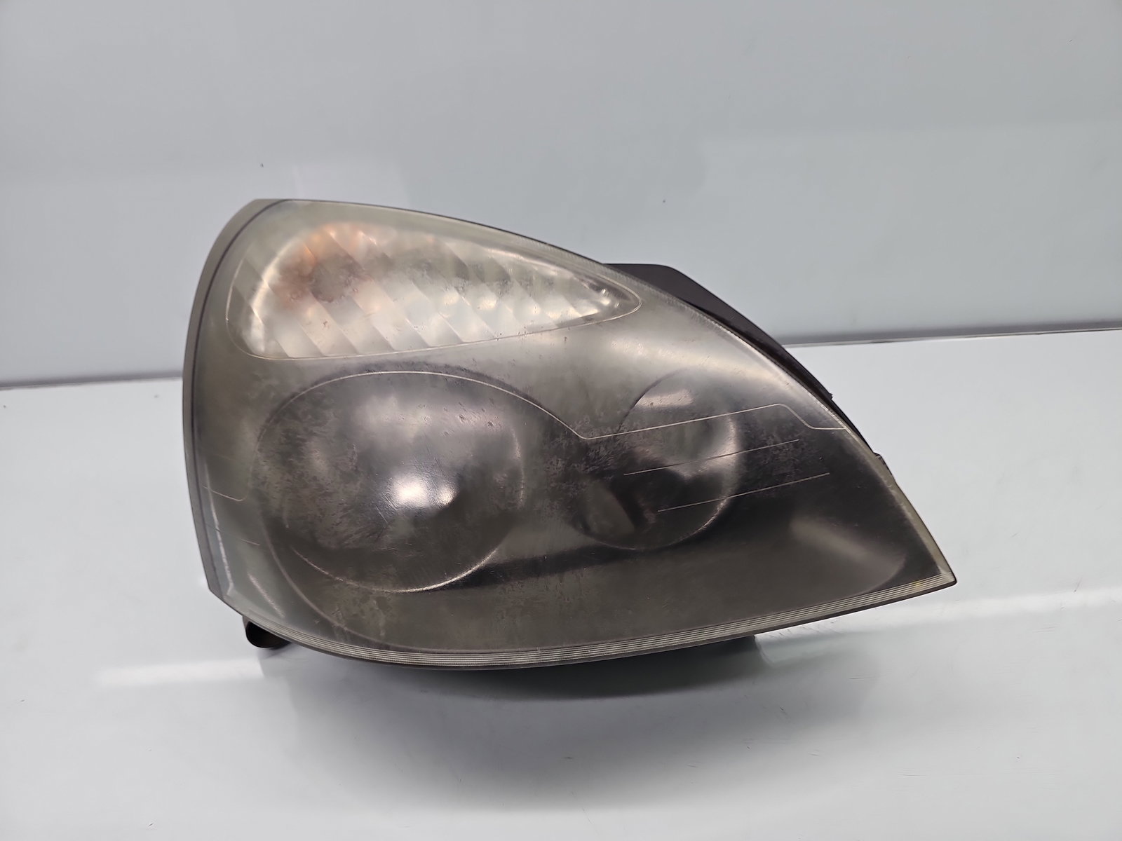 Far dreapta Renault Symbol / Thalia [Fabr 1998-2007] Berlina 8200509821 - imagine 1