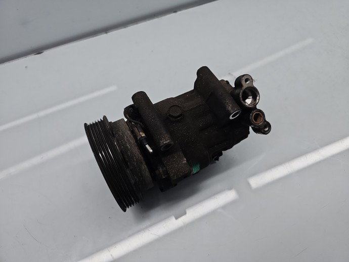 Compresor clima Renault Symbol / Thalia [Fabr 1998-2007] 8200315744 1.4 Benz K7J-A7 55KW / 75CP