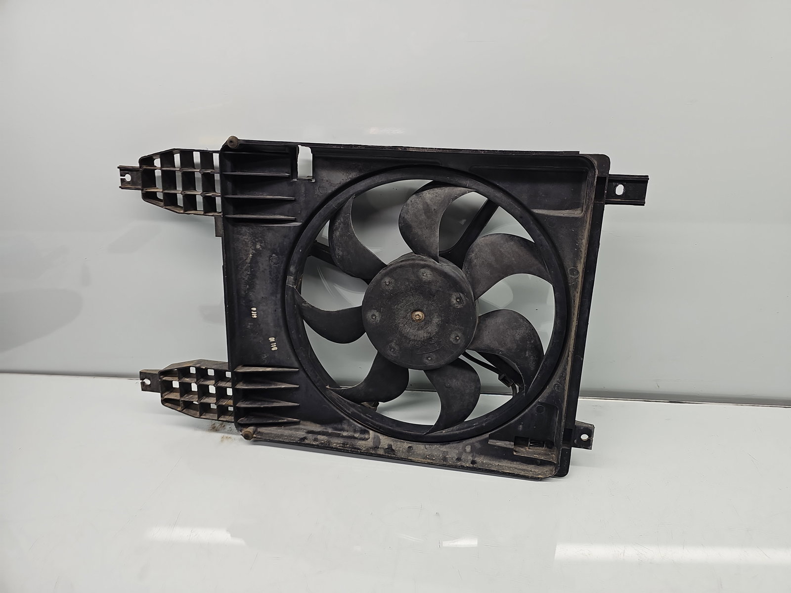 Electroventilator Chevrolet Aveo (T250, T255) [Fabr 2003-2011] 96808149 1.4 Benz F14D4 74KW / 101CP - imagine 4