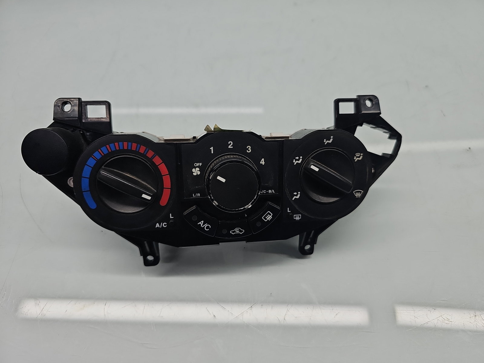 Panou comanda clima Chevrolet Aveo (T250, T255) [Fabr 2003-2011] OEM - imagine 6