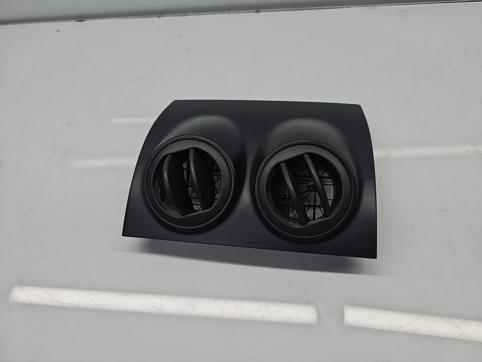 Grila aerisire centrala Chevrolet Aveo (T250, T255) [Fabr 2003-2011] 96655217 - imagine 2