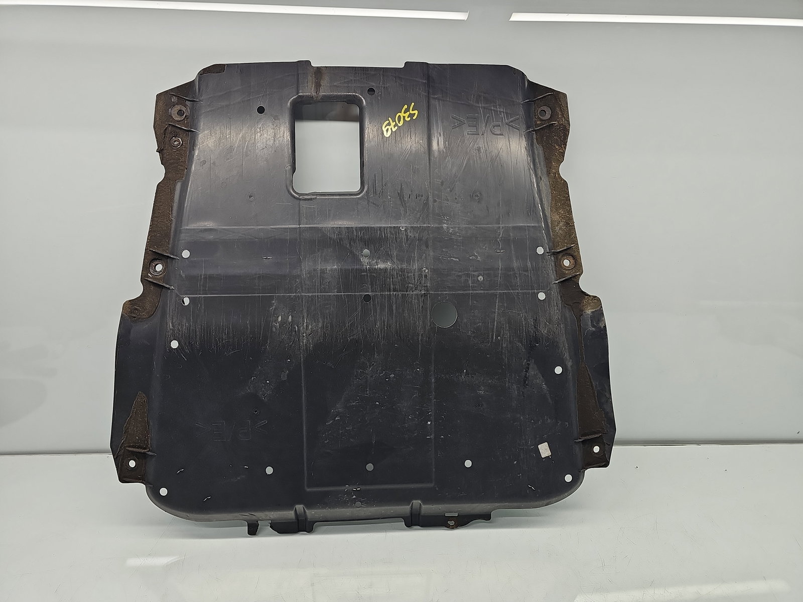 Scut motor Dacia Logan MCV 2 [Fabr 2013-2022] Break 758904911R - imagine 1