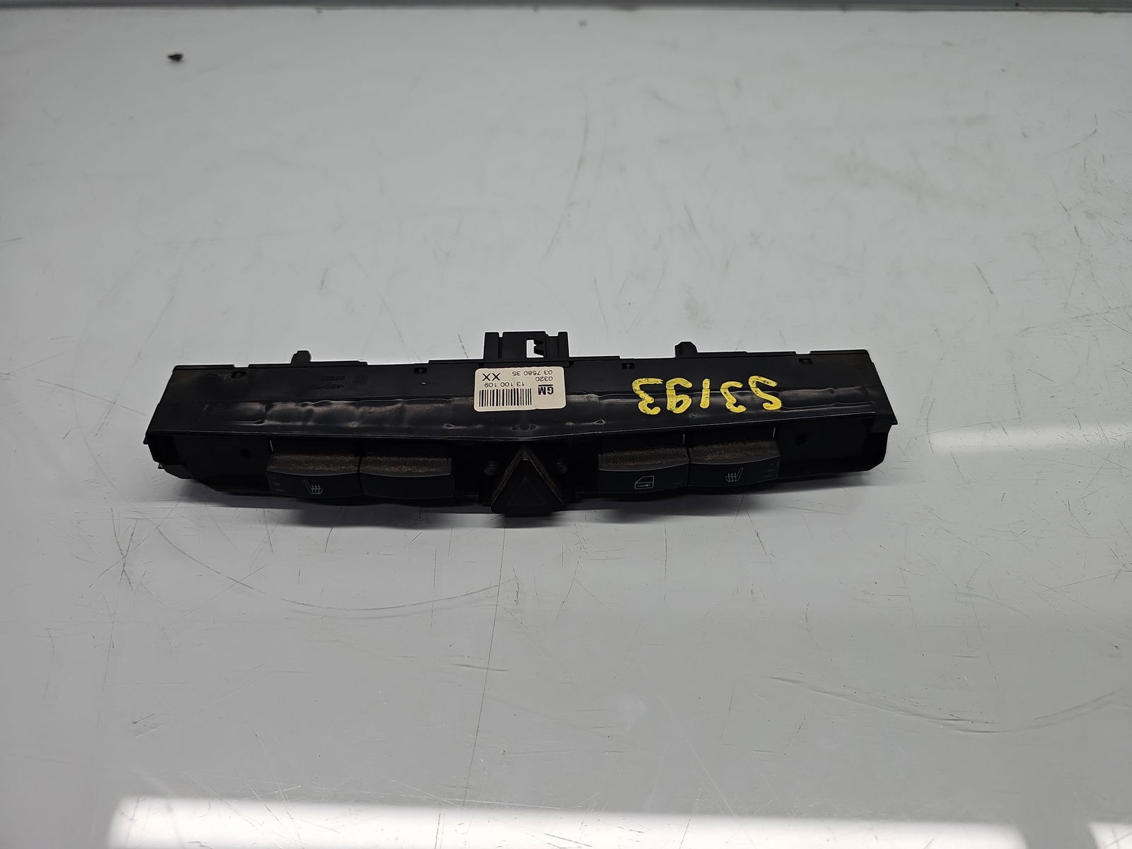Butoane comenzi consola centrala Opel Astra H [Fabr 2004-2009] 13100109