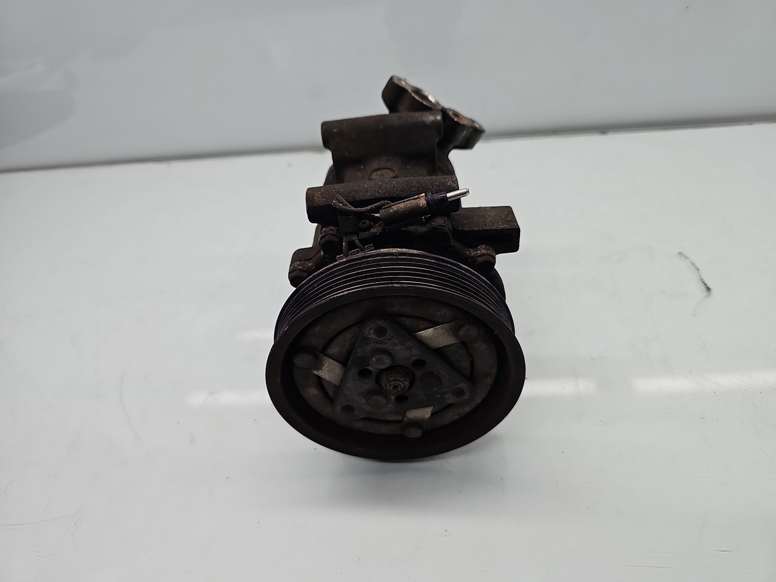 Compresor clima Renault Clio 2 [Fabr 1998-2004] 8200315744 1.4 Benz K7J-A7 55KW / 75CP - imagine 3