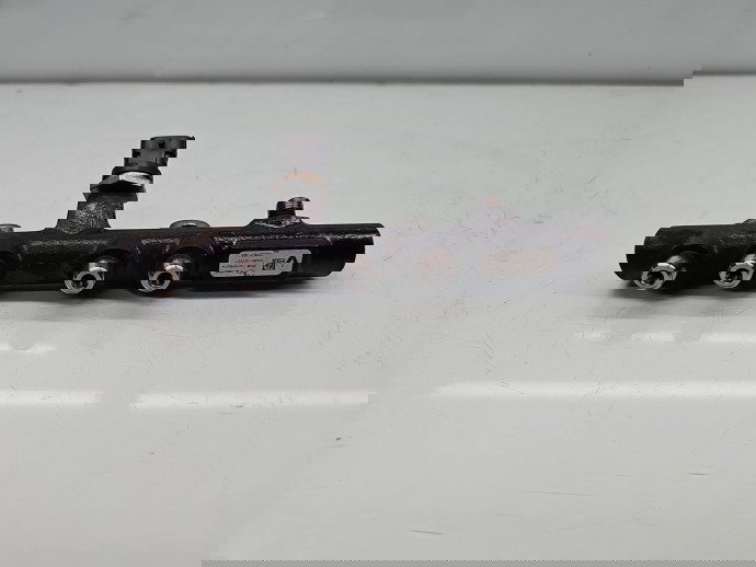 Rampa injectoare Dacia Sandero 2 [Fabr 2012-2020] 175215346R 1.5 dCi K9K792 66KW / 90CP