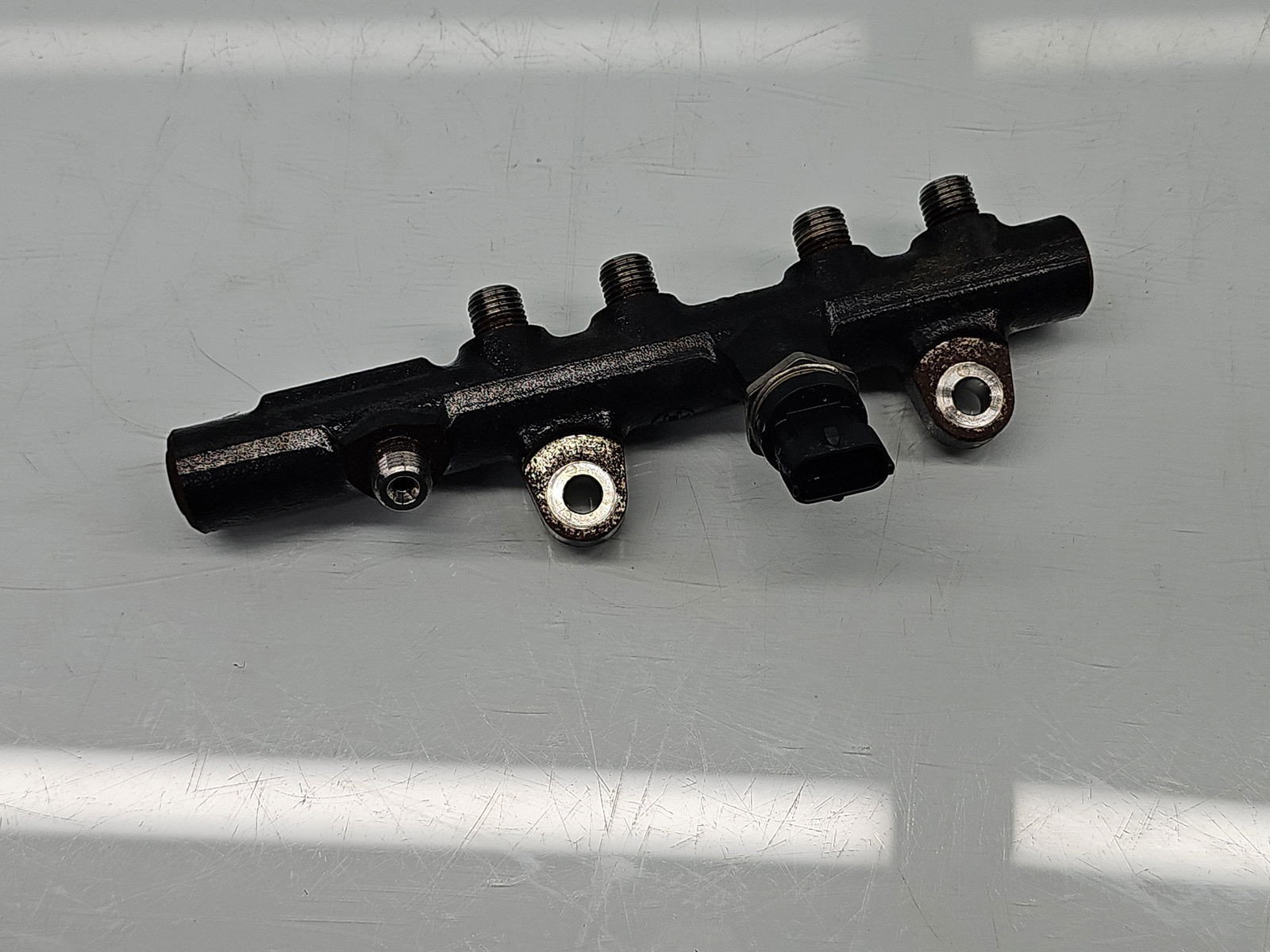 Rampa injectoare Dacia Lodgy [Fabr 2012-2020] 175215346R 1.5 dCi K9K792 66KW / 90CP - imagine 3