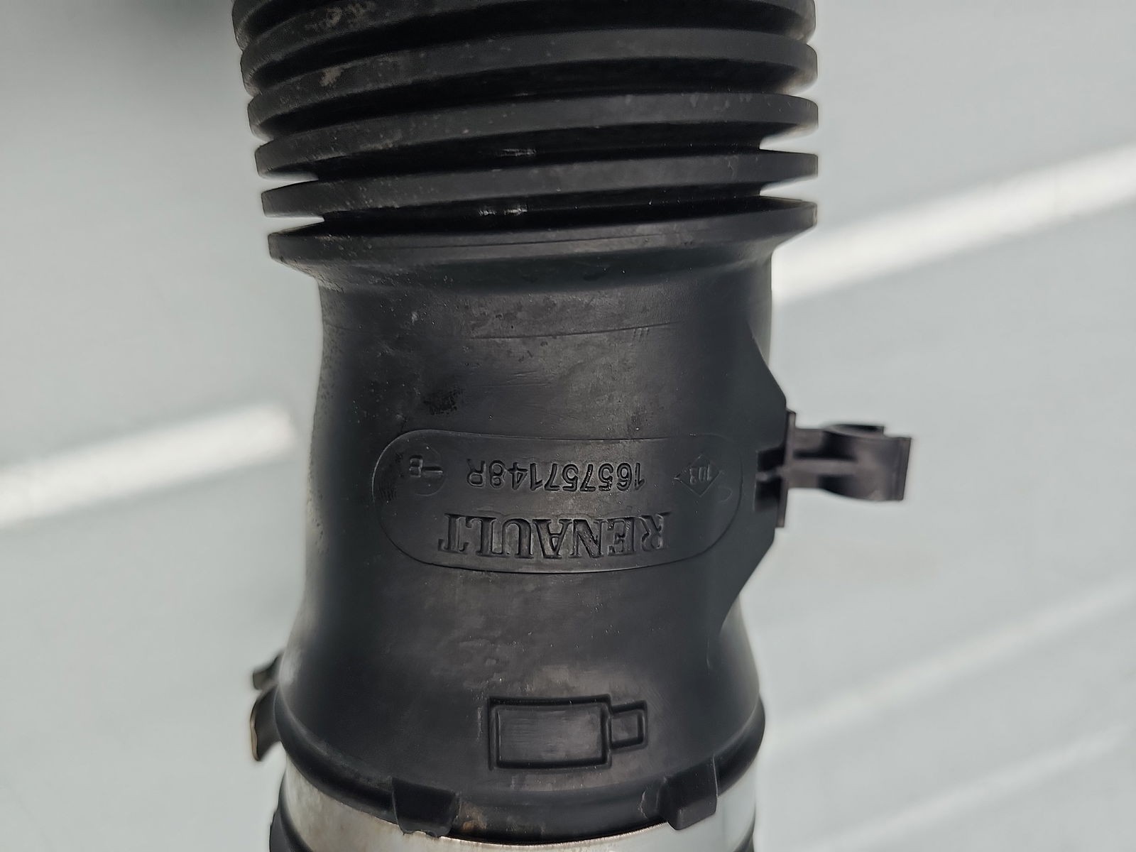 Tub admisie aer Dacia Dokker [Fabr 2012-prezent] 165757148R 1.5 dCi K9K792 66KW / 90CP - imagine 2