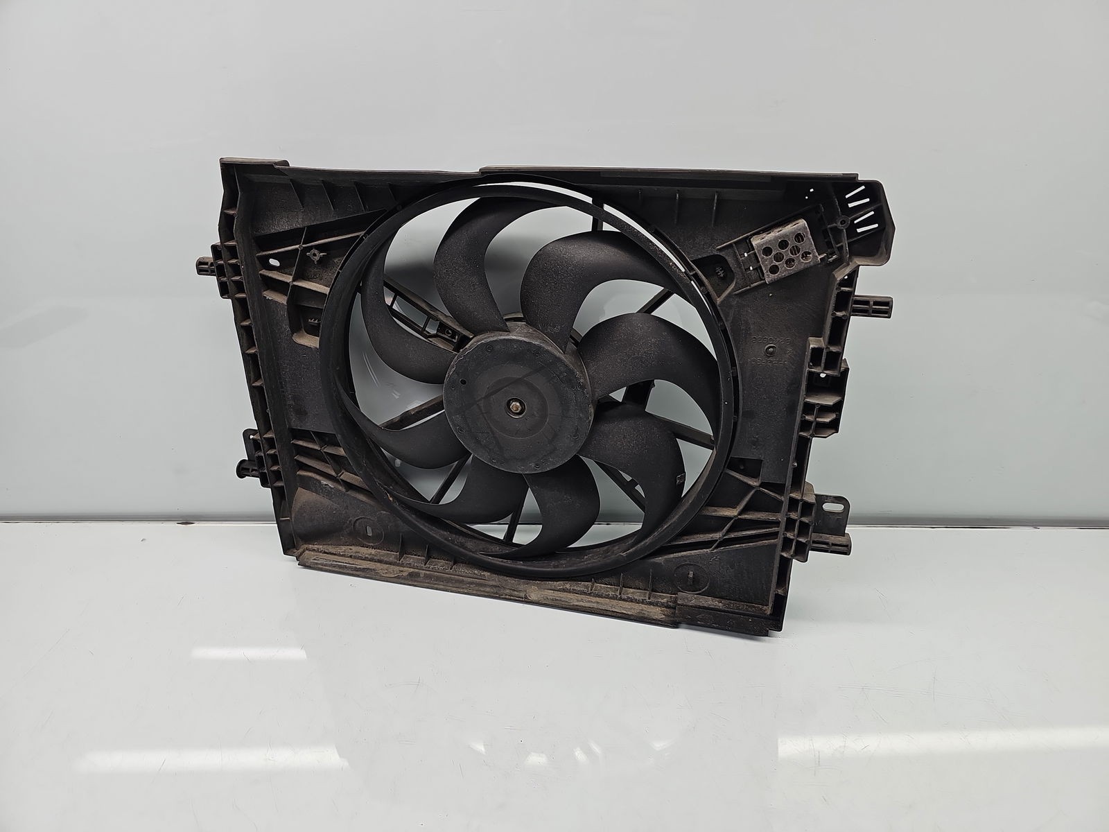 Electroventilator Dacia Logan 2 [Fabr 2012-2020] 214816812R 1.5 dCi K9K792 66KW / 90CP - imagine 3