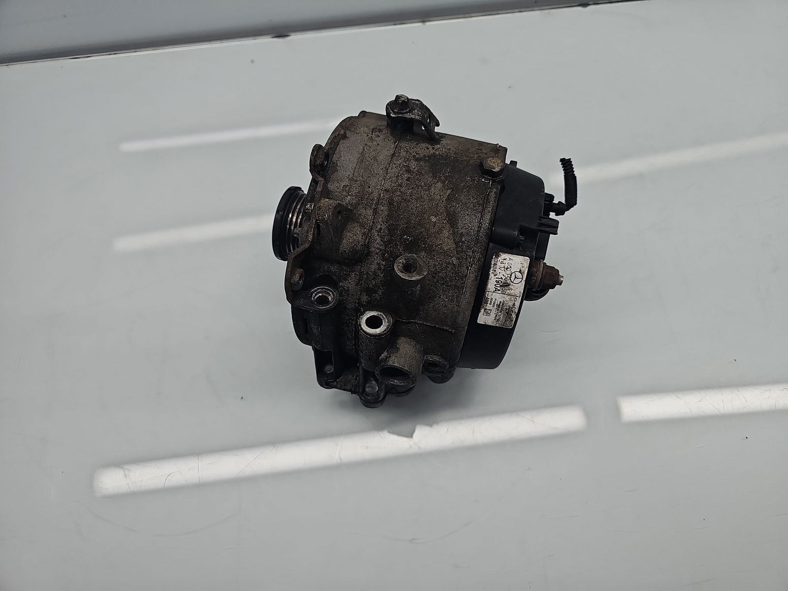 Alternator Mercedes Clasa E (W211) [Fabr 2002-2009] A0001502550 2.2 CDI 611962 105KW / 140CP - imagine 4