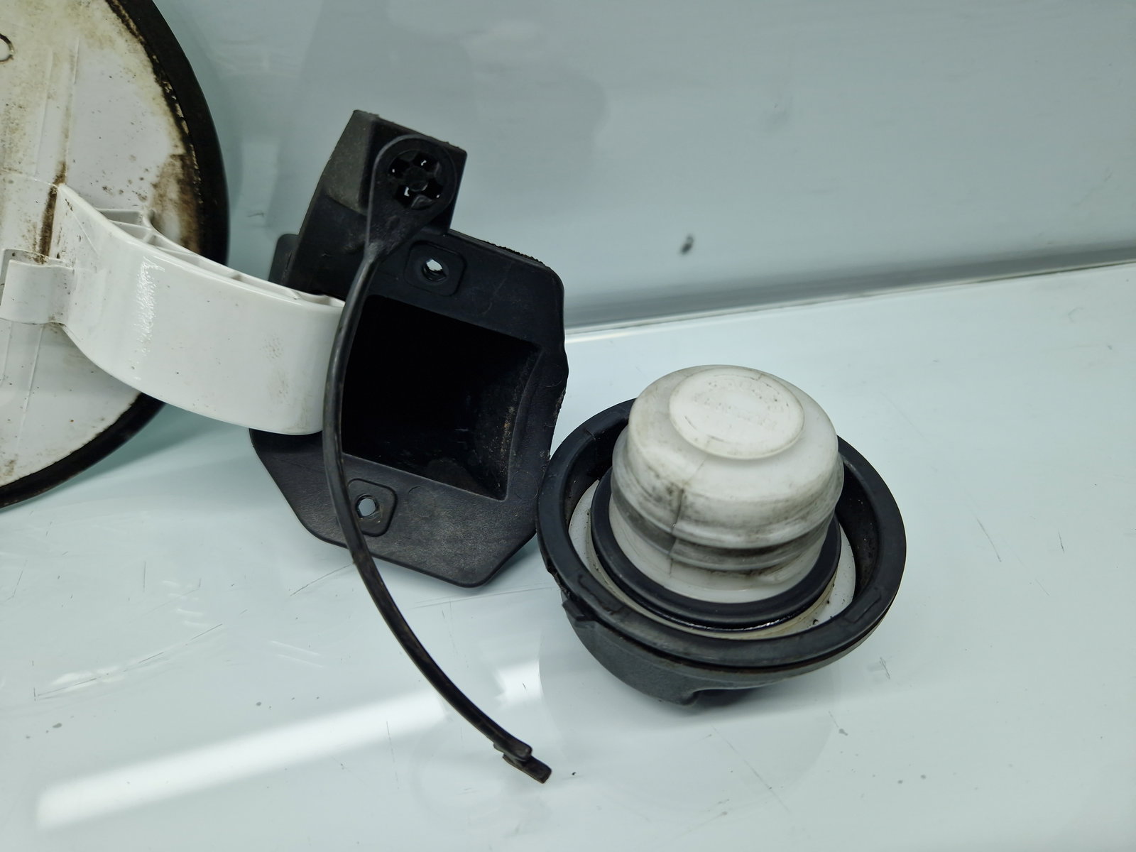 Capac rezervor Opel Corsa E [Fabr 2014-prezent] 13354563 - imagine 3