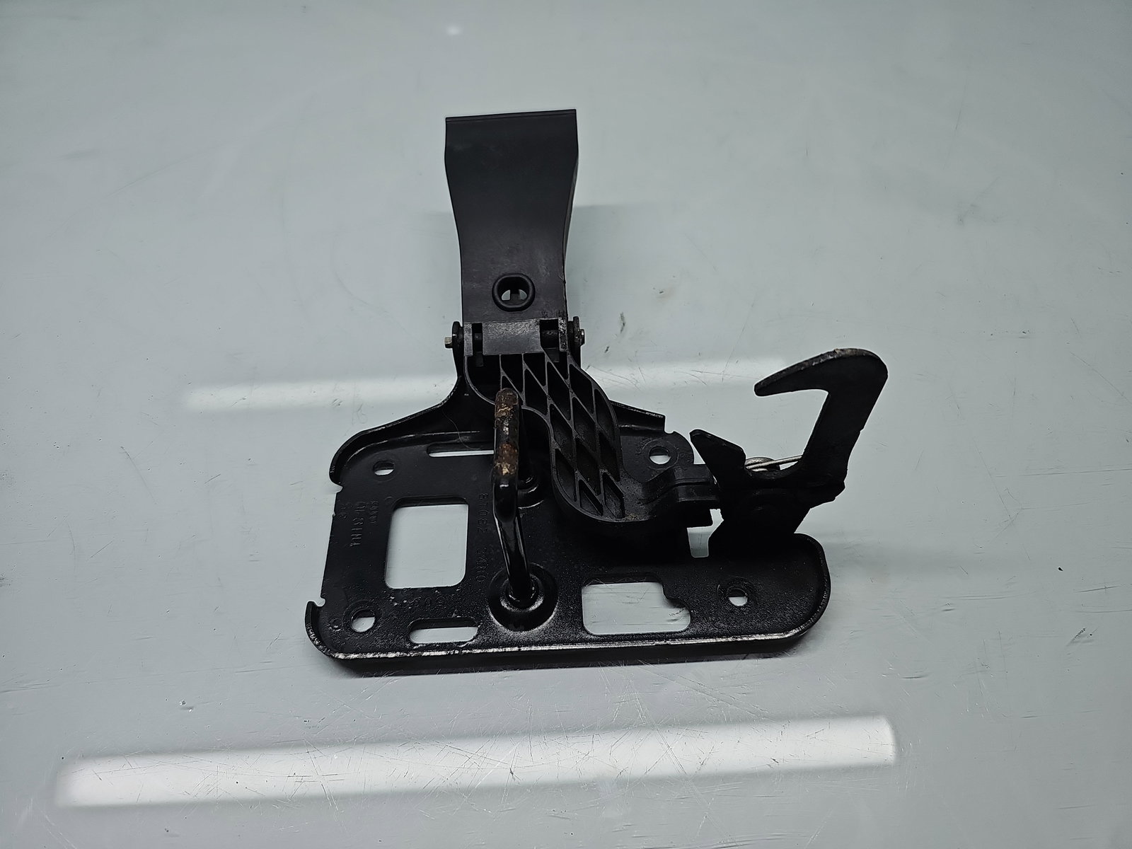 Maner deschidere capota AUDI A5 Cabriolet (8F7) [Fabr 2009-2015] 8T0823480 - imagine 3