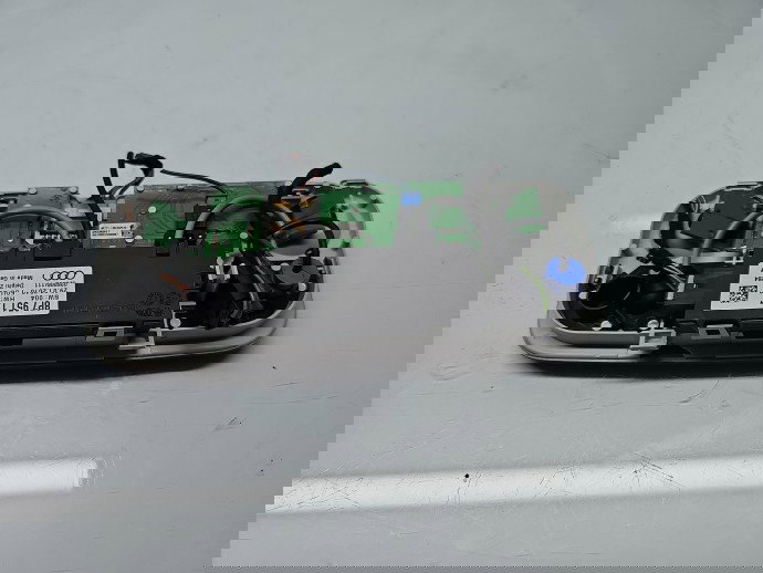 Plafoniera spate AUDI A5 Cabriolet (8F7) [Fabr 2009-2015] 8P7951177