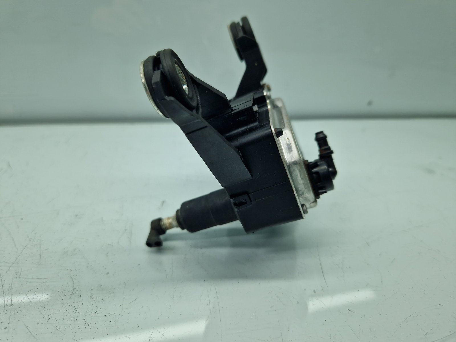 Motoras stergator haion AUDI A3 (8P1) [Fabr 2003-2012] 8E9955711E - imagine 3