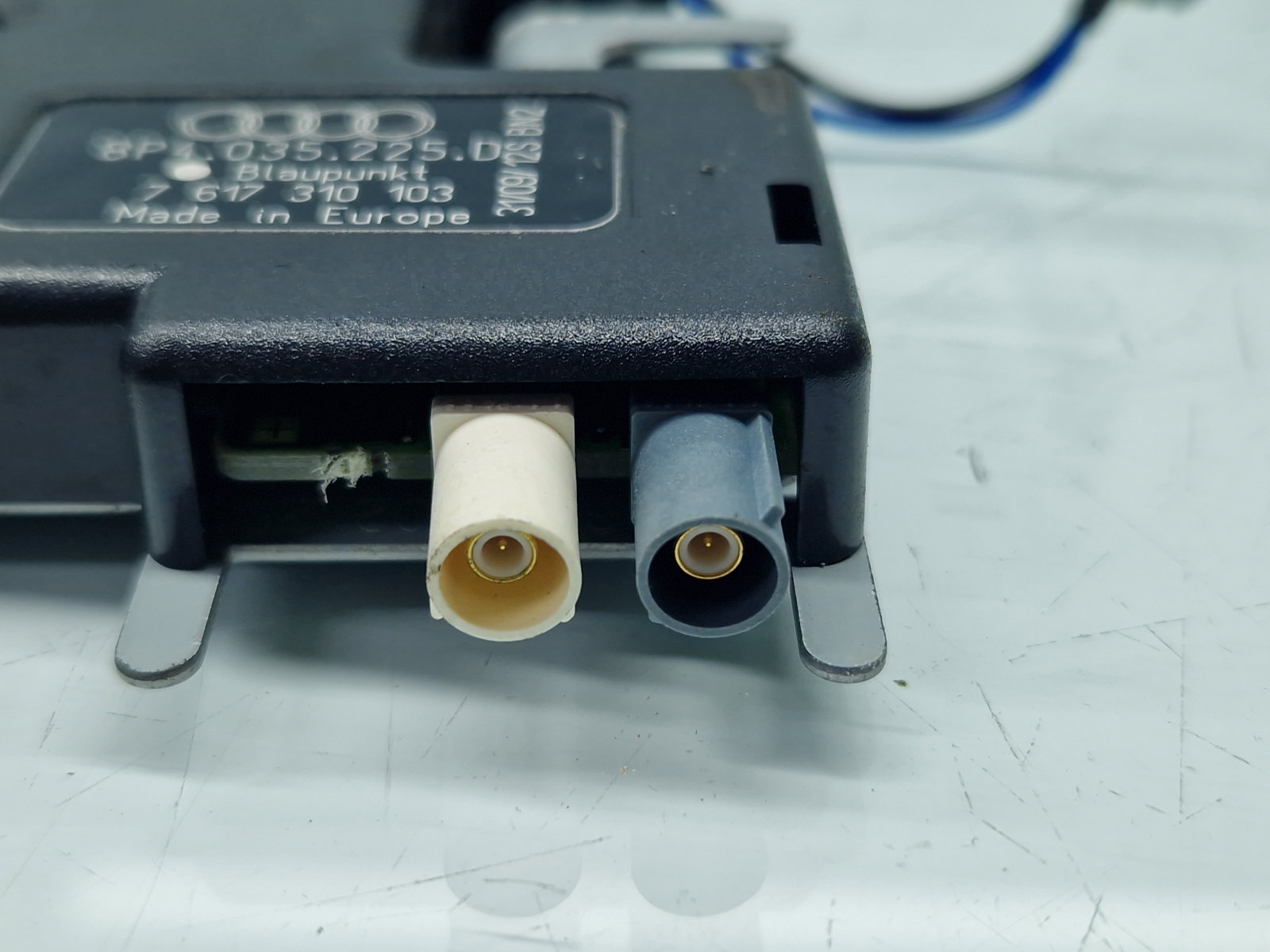 Amplificator antena AUDI A3 (8P1) [Fabr 2003-2012] 8P4035225D - imagine 4