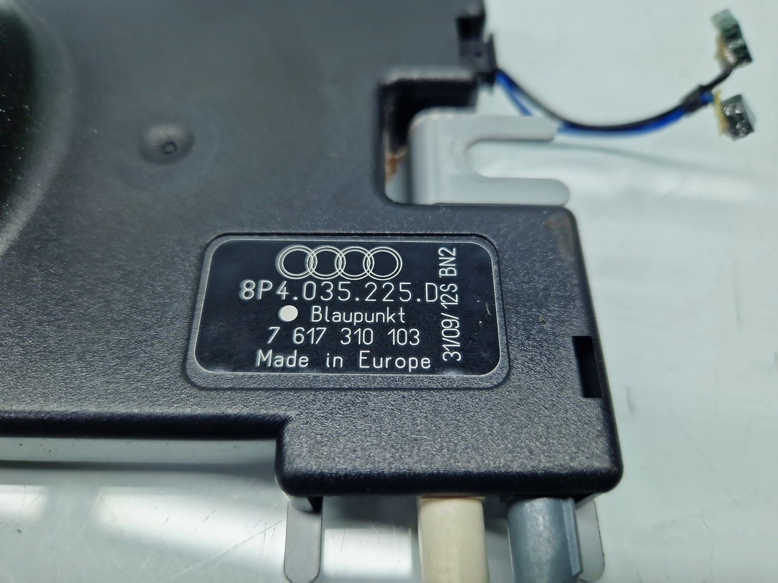 Amplificator antena AUDI A3 (8P1) [Fabr 2003-2012] 8P4035225D - imagine 5