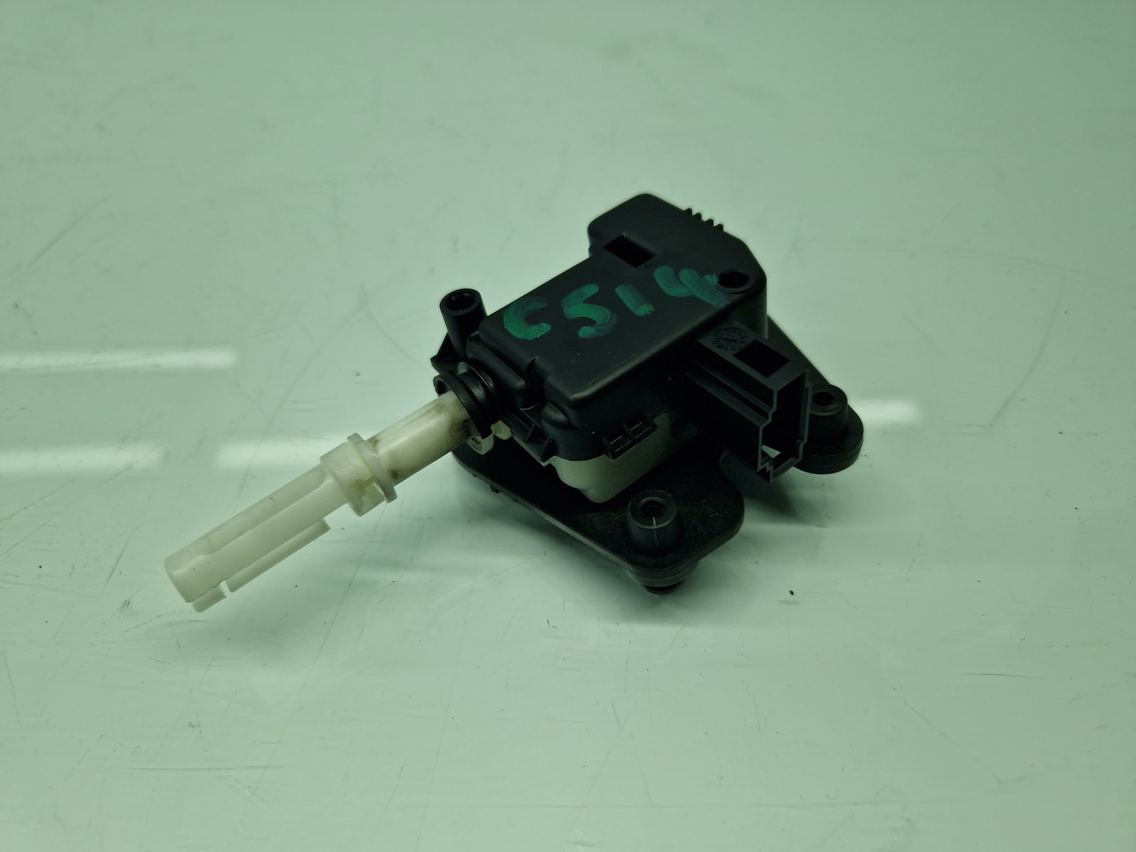 Motoras deschidere haion dreapta AUDI A3 (8P1) [Fabr 2003-2012] 8E9827833 - imagine 1