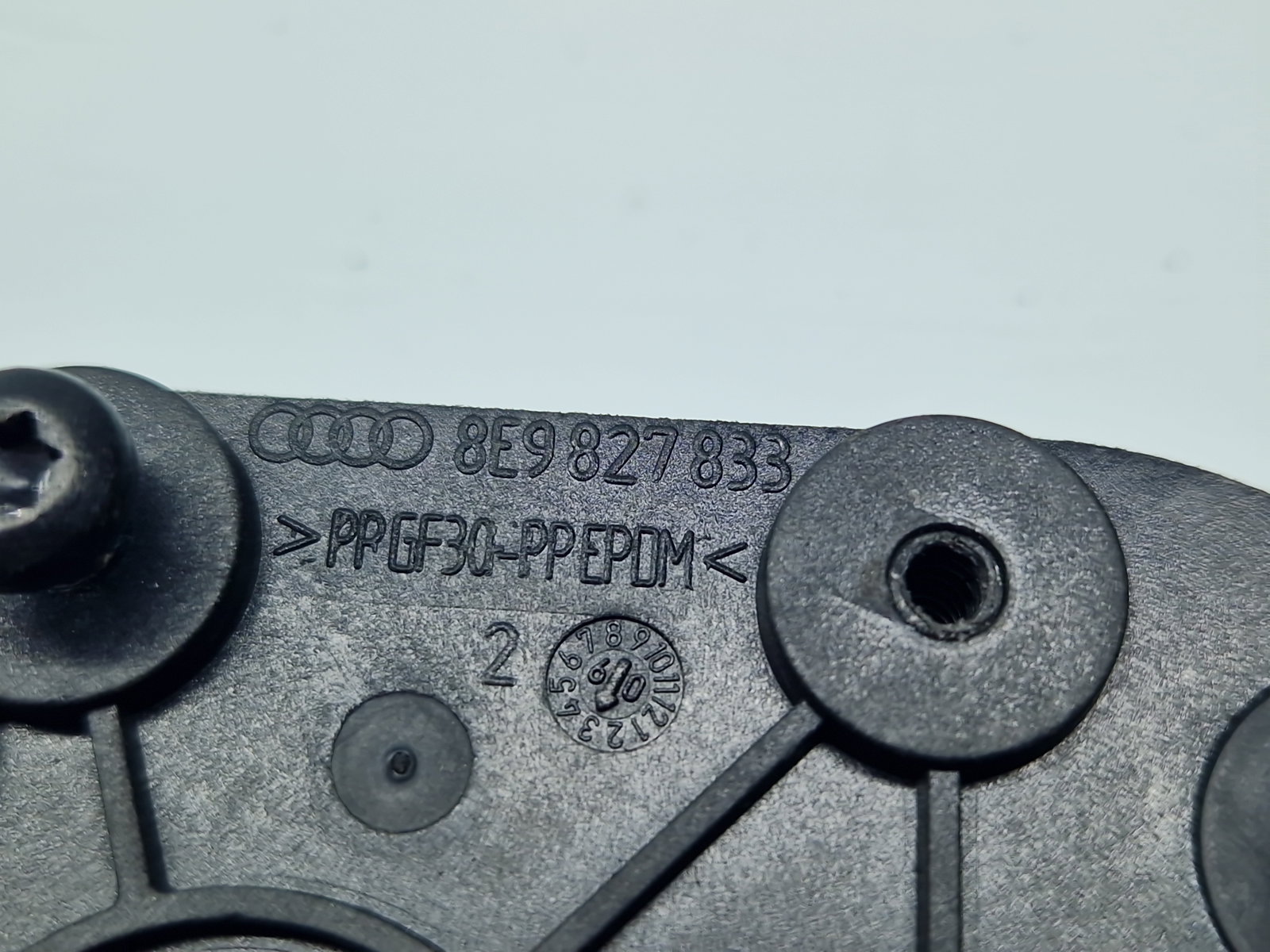 Motoras deschidere haion dreapta AUDI A3 (8P1) [Fabr 2003-2012] 8E9827833 - imagine 5