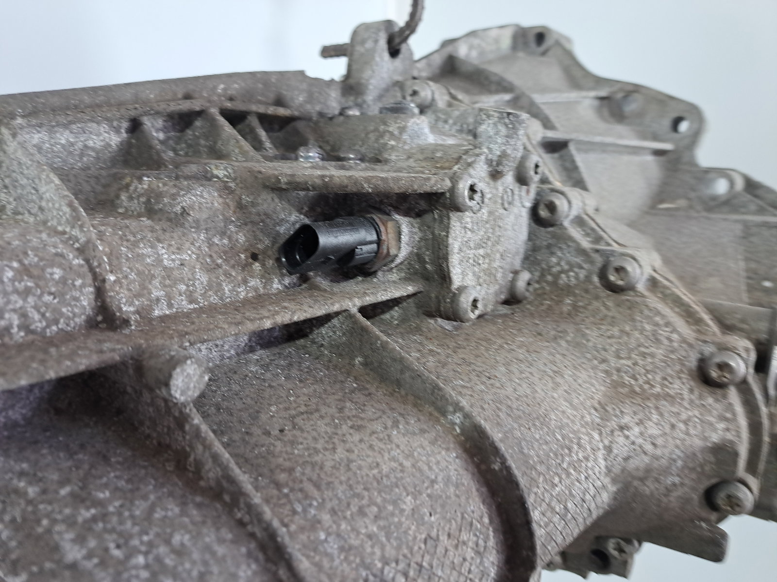 Cutie viteze manuala 6 trepte AUDI A4 (8K5, B8) Avant [Fabr 2008-2015] 2.0 TDI CAGA KXP 105KW / 143CP - imagine 4