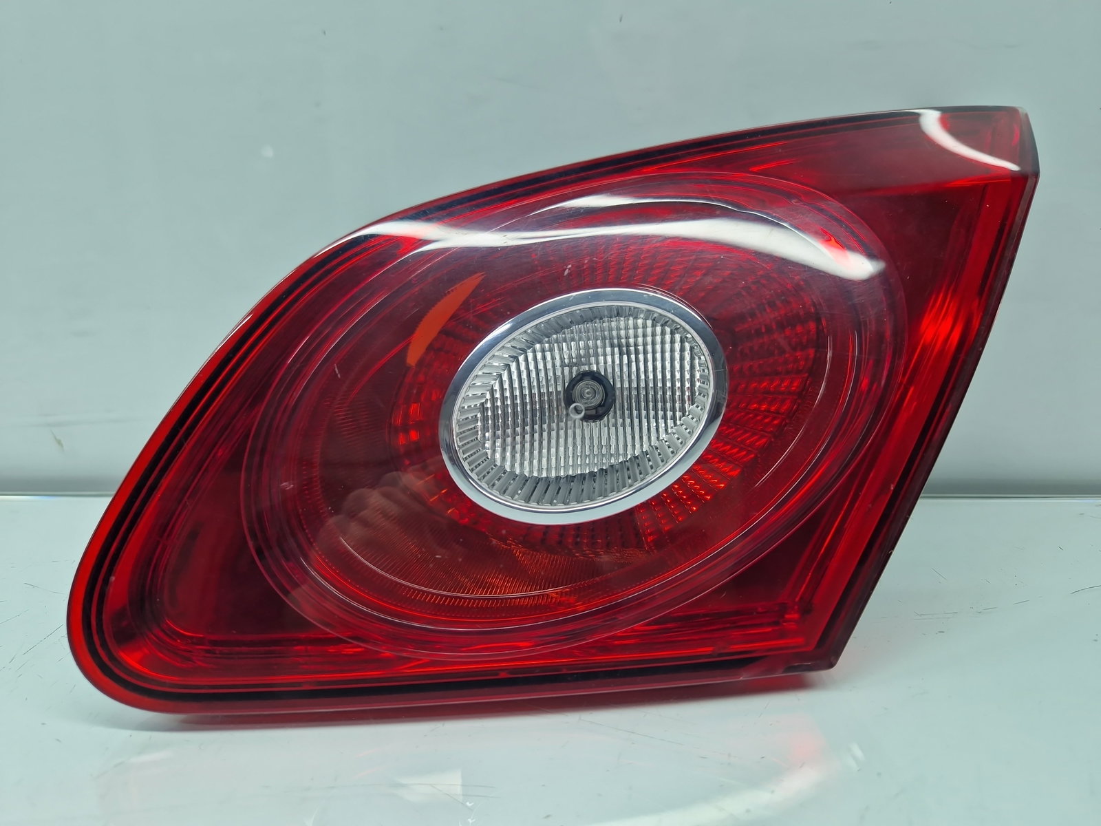 Stop haion dreapta Volkswagen Passat CC (357) [Fabr 2008-2012] 3C8945258A - imagine 1