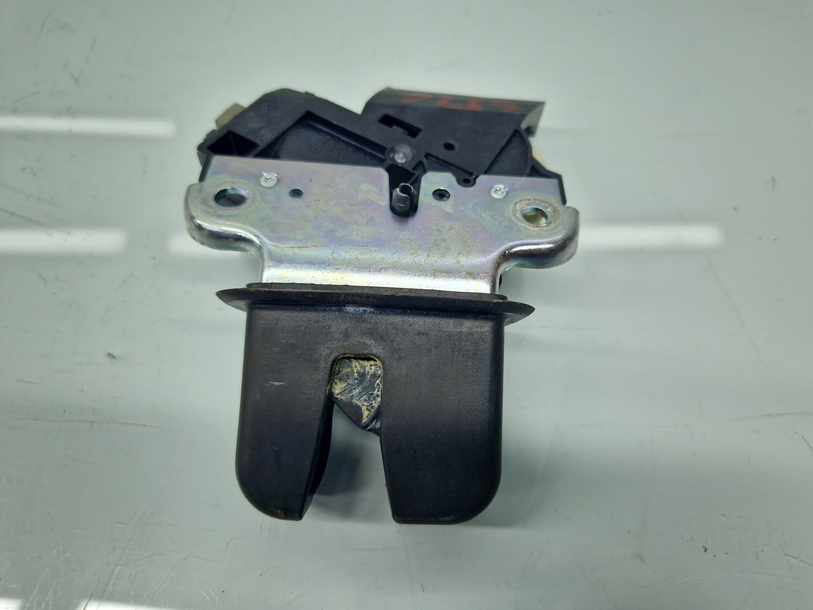 Broasca haion Volkswagen Passat CC (357) [Fabr 2008-2012] 4F5827505D - imagine 1