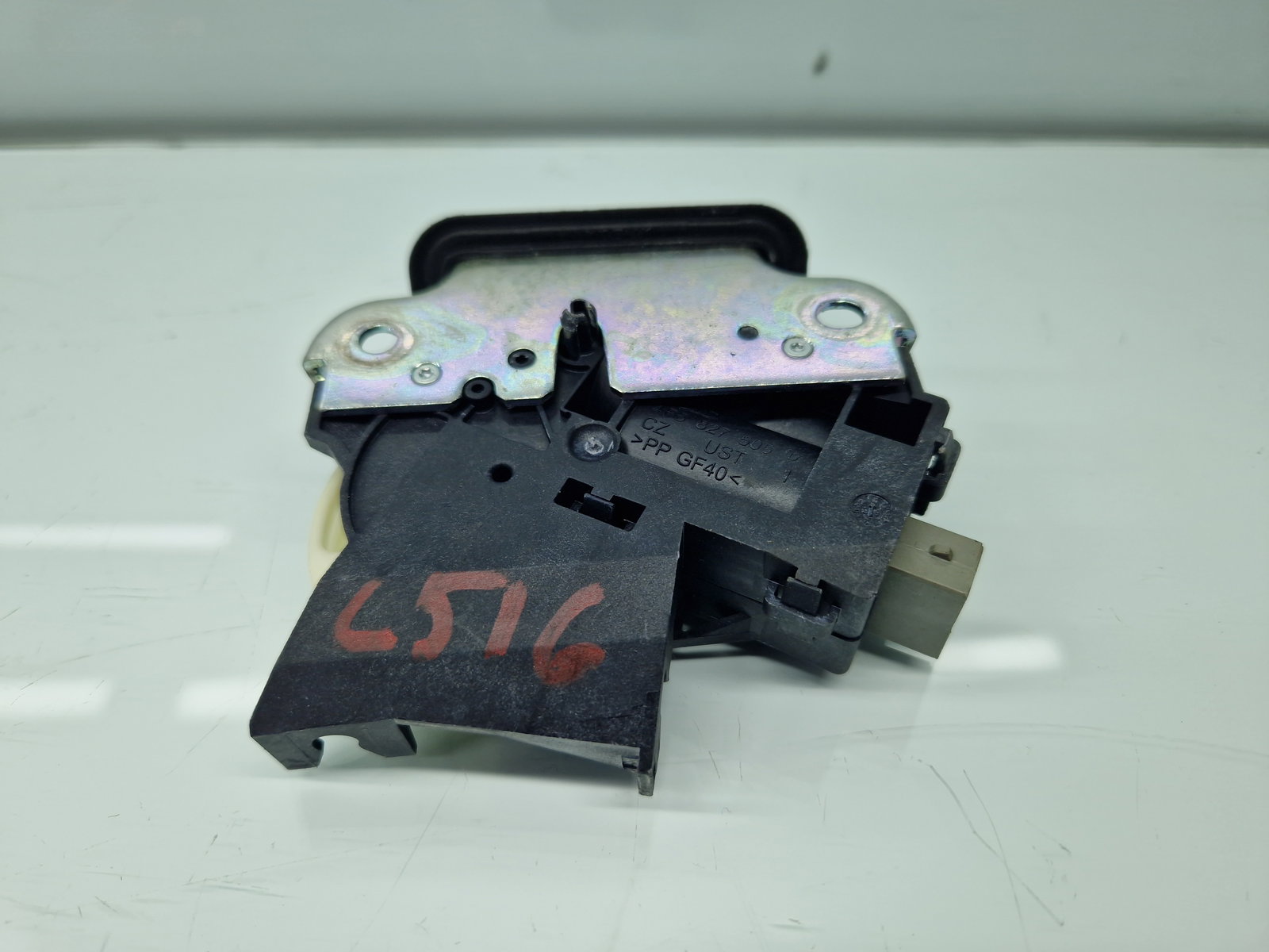 Broasca haion Volkswagen Passat CC (357) [Fabr 2008-2012] 4F5827505D - imagine 2