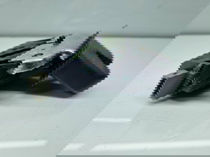 Broasca haion Volkswagen Passat CC (357) [Fabr 2008-2012] 4F5827505D