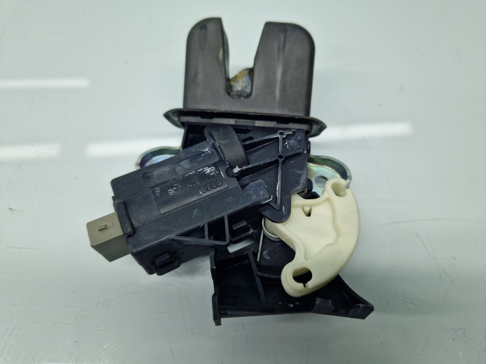 Broasca haion Volkswagen Passat CC (357) [Fabr 2008-2012] 4F5827505D - imagine 4