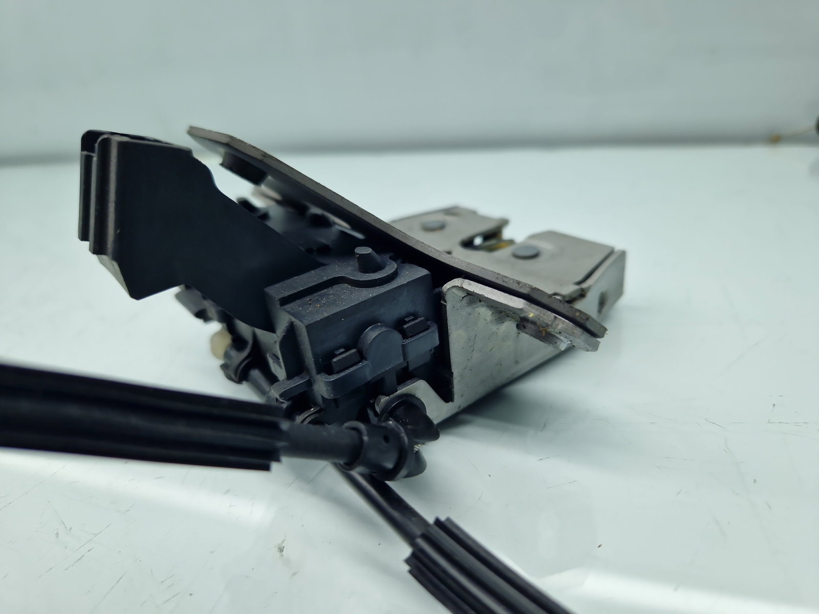 Broasca haion Jaguar XF (X250) [Fabr 2008-2015] Facelift OEM - imagine 4