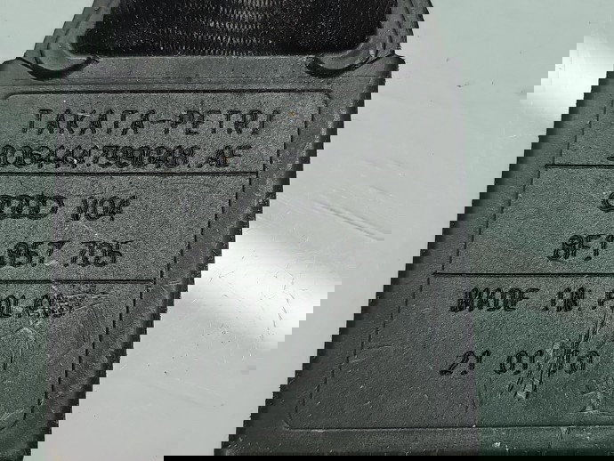 Centura dreapta fata AUDI A5 Cabriolet (8F7) [Fabr 2009-2015] 8F1857705