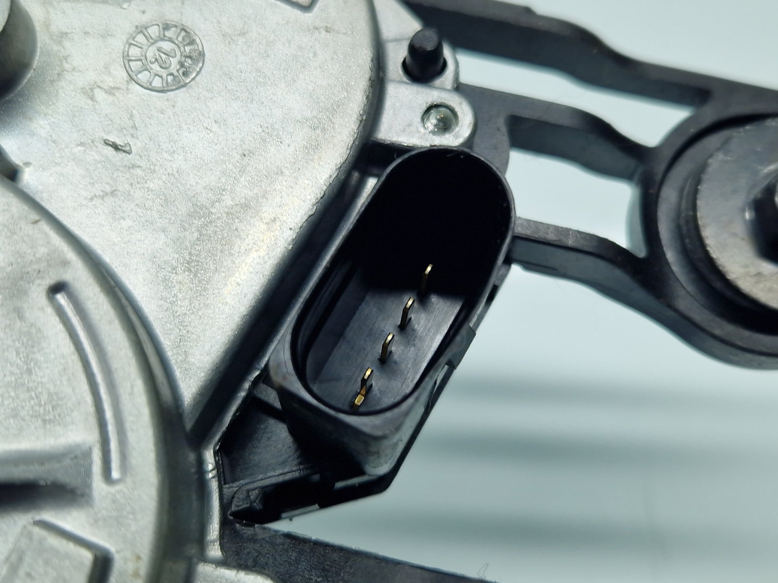 Motoras stergator haion Volkswagen UP [Fabr 2011-2019] 1S6955711A - imagine 4