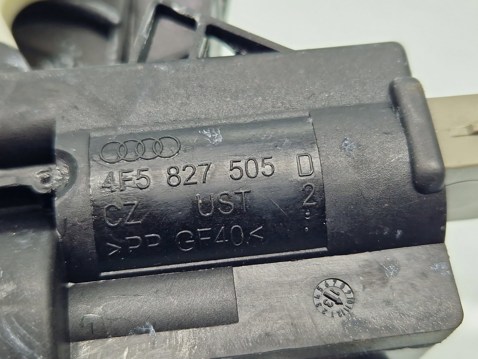 Broasca haion Volkswagen Passat CC (358) Facelift [Fabr 2012-2016] 4F5827505D - imagine 6