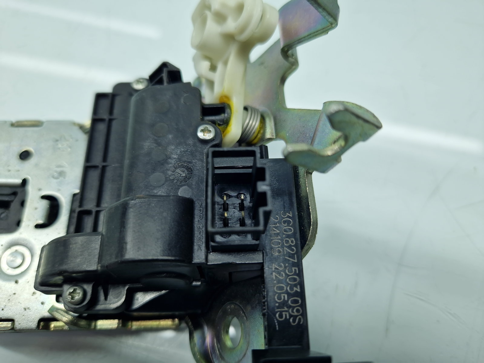 Broasca haion Volkswagen Passat B8 (3G2) [Fabr 2015-prezent] 3G0827503 - imagine 6