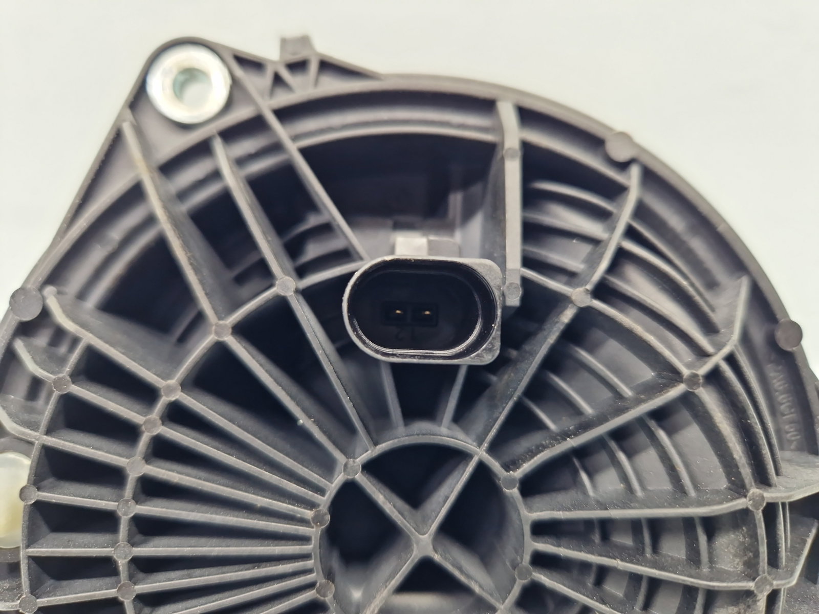 Buton deschidere haion Volkswagen Passat B8 (3G2) [Fabr 2015-prezent] 3G5827469 - imagine 3