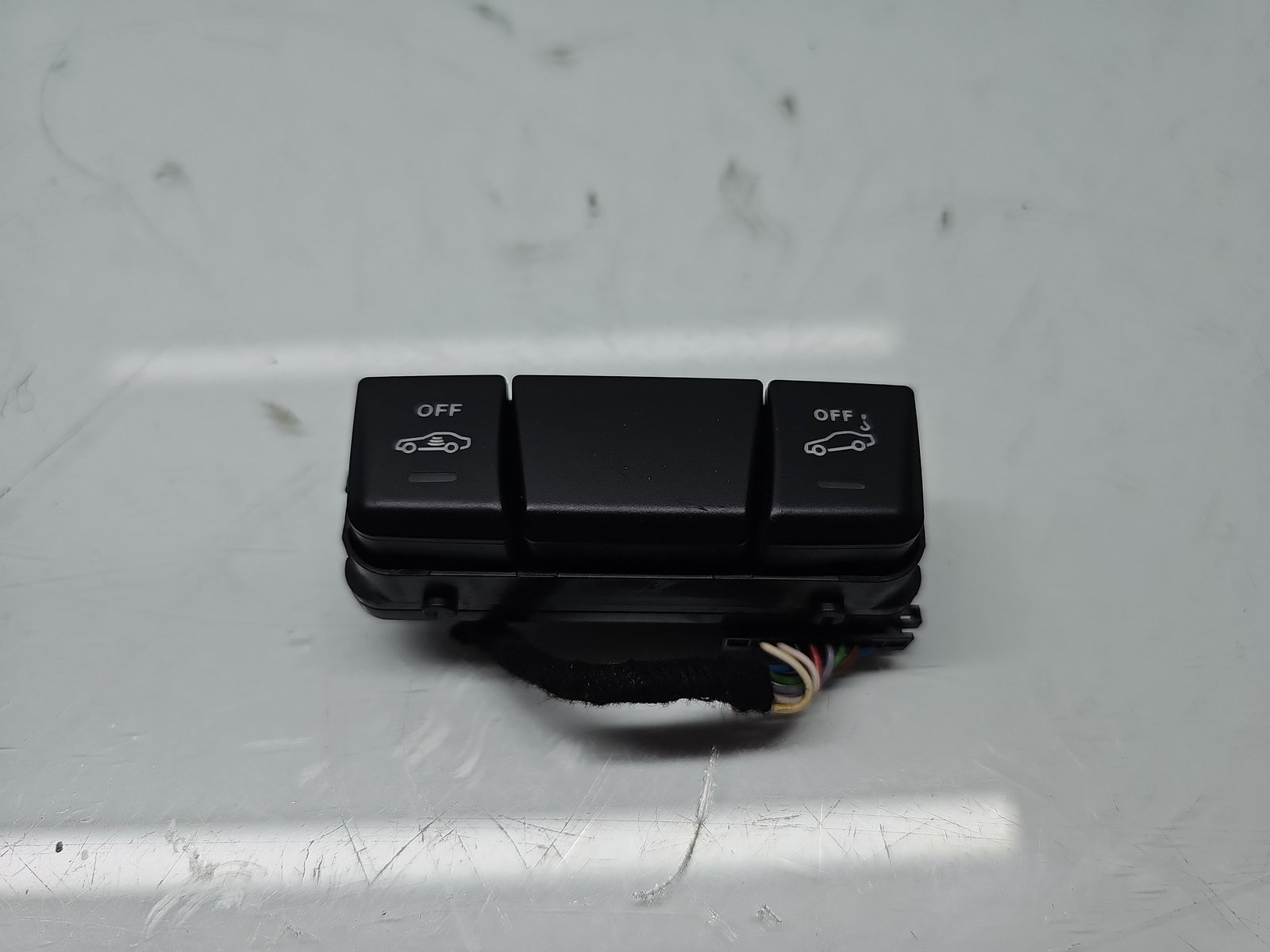 Butoane dezactivare alarma Mercedes Clasa A (W176) [Fabr 2012-2018] A1728208710 - imagine 1