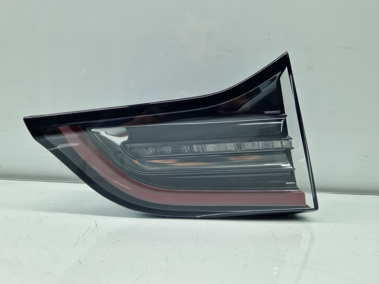 Stop haion stanga TESLA Model 3 [Fabr 2020-2025] 1077401 - imagine 1