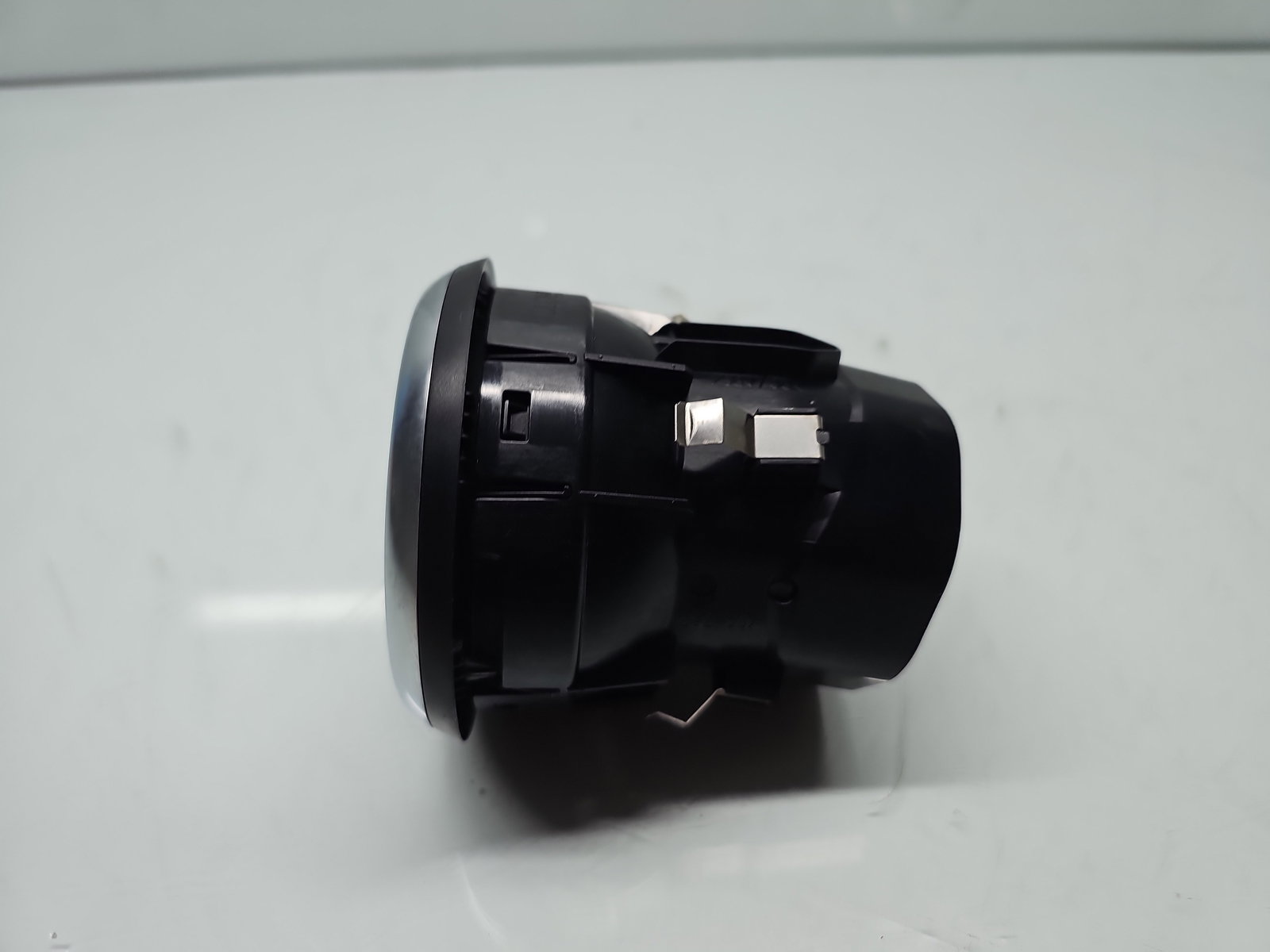 Grila aerisire stanga Mercedes Clasa A (W176) [Fabr 2012-2018] A1768300354 - imagine 2