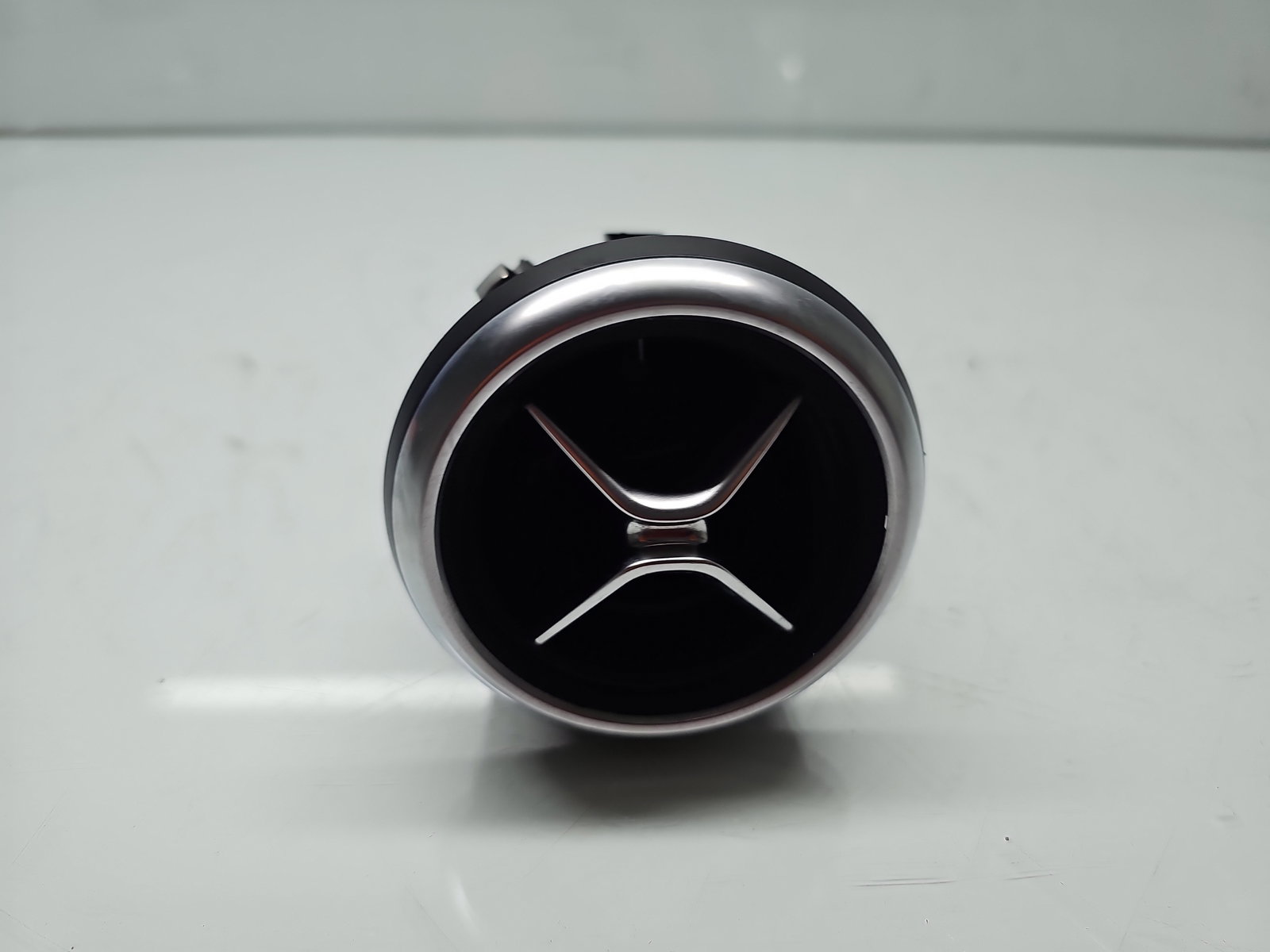 Grila aerisire dreapta Mercedes Clasa A (W176) [Fabr 2012-2018] A1768300354 - imagine 1