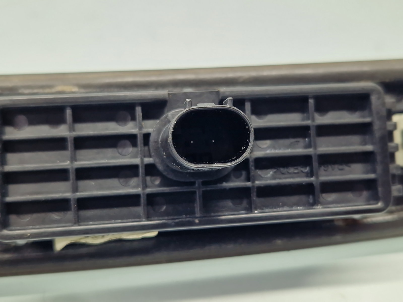 Buton deschidere haion TESLA Model 3 [Fabr 2020-2025] 1095949-00-E - imagine 5