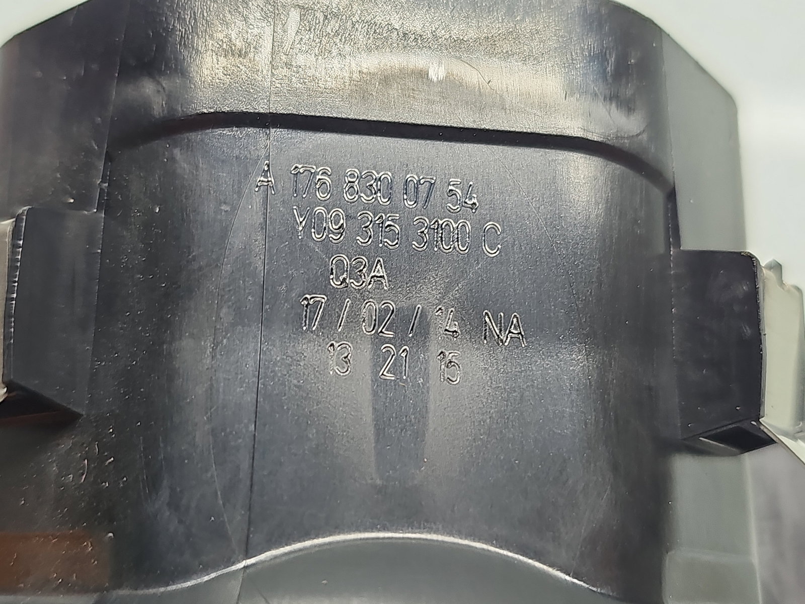 Grila aerisire centrala Mercedes Clasa A (W176) [Fabr 2012-2018] A1768300354 - imagine 5