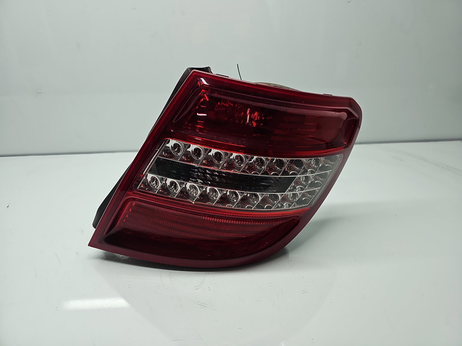 Stop aripa dreapta Mercedes Clasa C (W204) [Fabr 2007-2014] A2048204064 - imagine 1