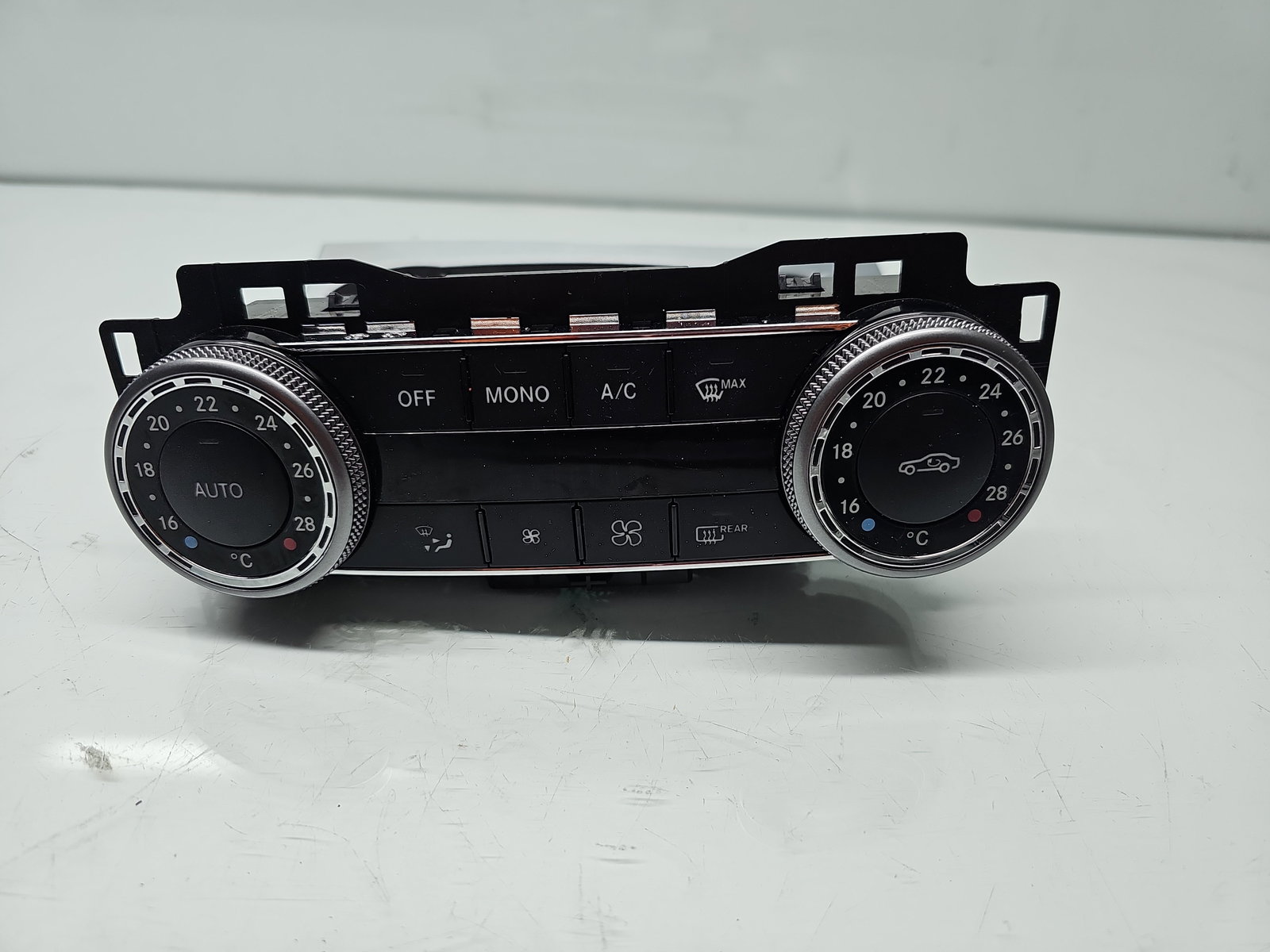 Panou comanda clima Mercedes Clasa C (W204) [Fabr 2007-2014] 2048300590 - imagine 1