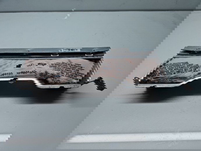 Airbag genunchi Mercedes Clasa C (W204) [Fabr 2007-2014] 306026999-AR