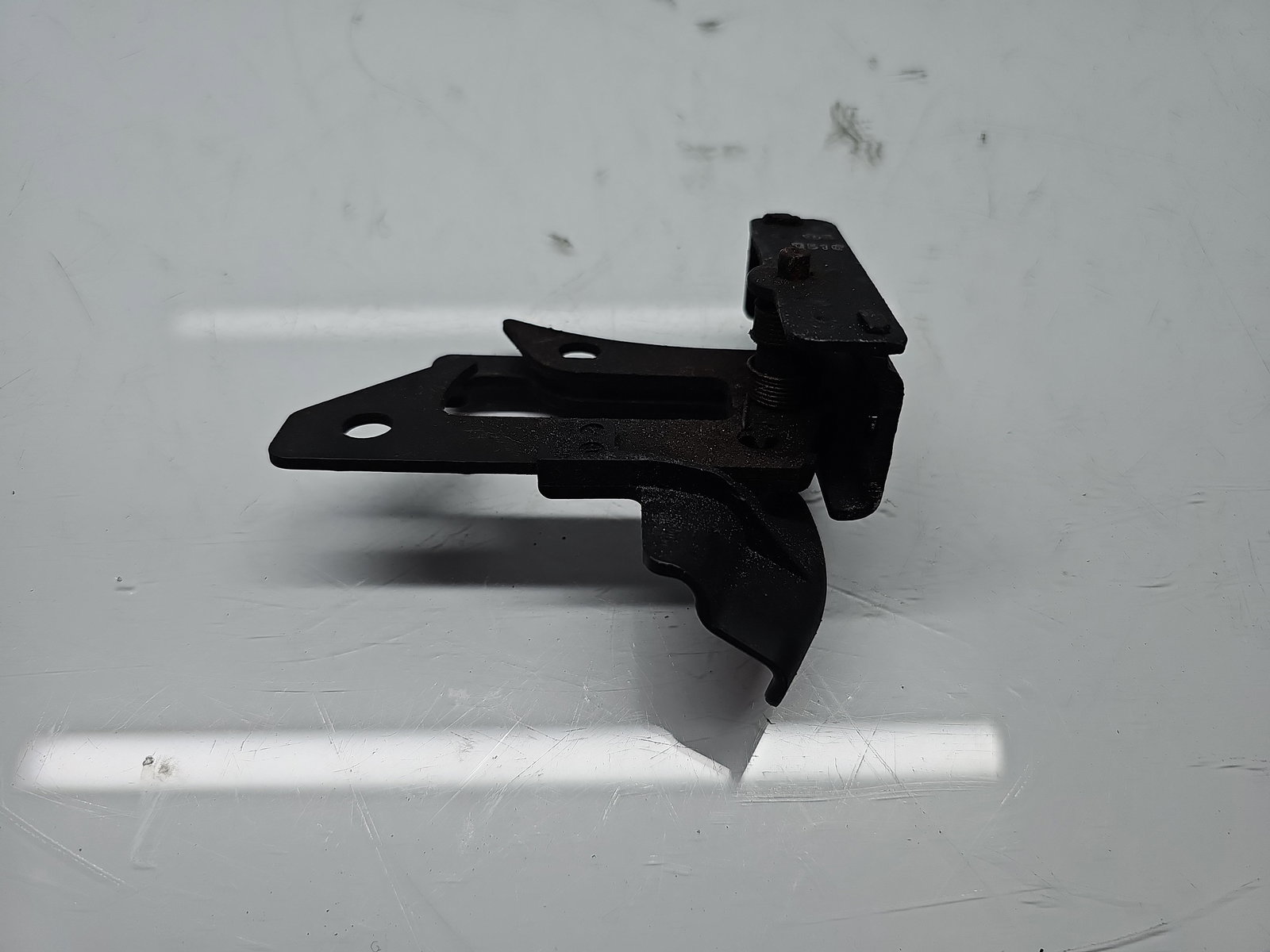 Maner deschidere capota Mercedes Clasa C (W204) [Fabr 2007-2014] A2048800064 - imagine 3