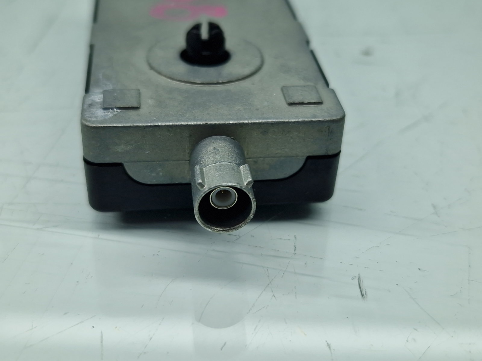 Amplificator antena Renault Clio 4 (B98) Hatchback [Fabr 2012-2020] 282309093R - imagine 3