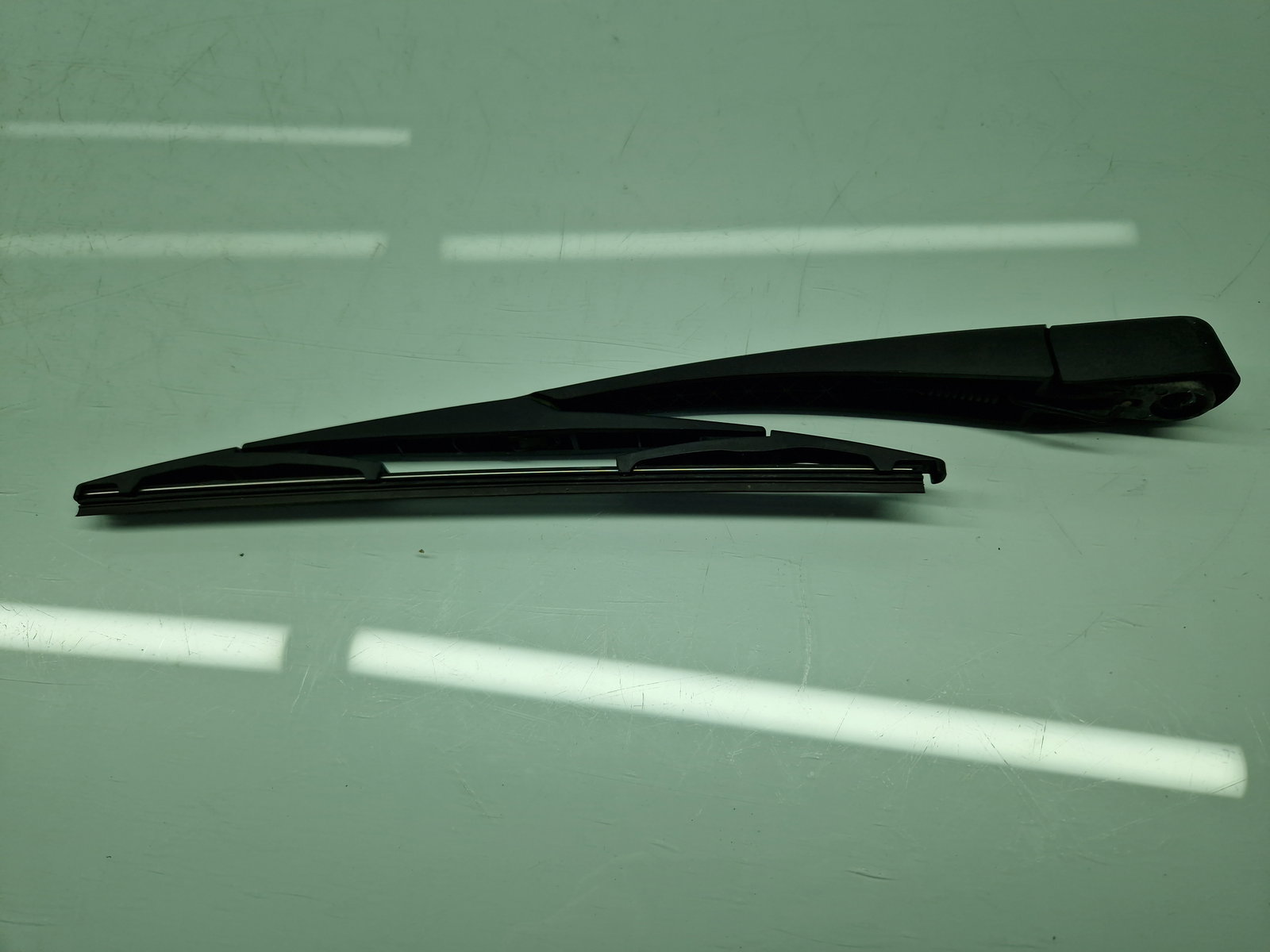 Brat stergator haion Hyundai ix35 (LM) [Fabr 2010-2017] OEM - imagine 4