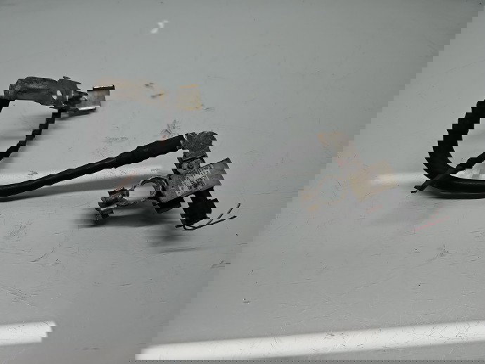 Borna baterie (-) Volkswagen Passat B8 (3G2) [Fabr 2015-prezent] 5Q0915181G