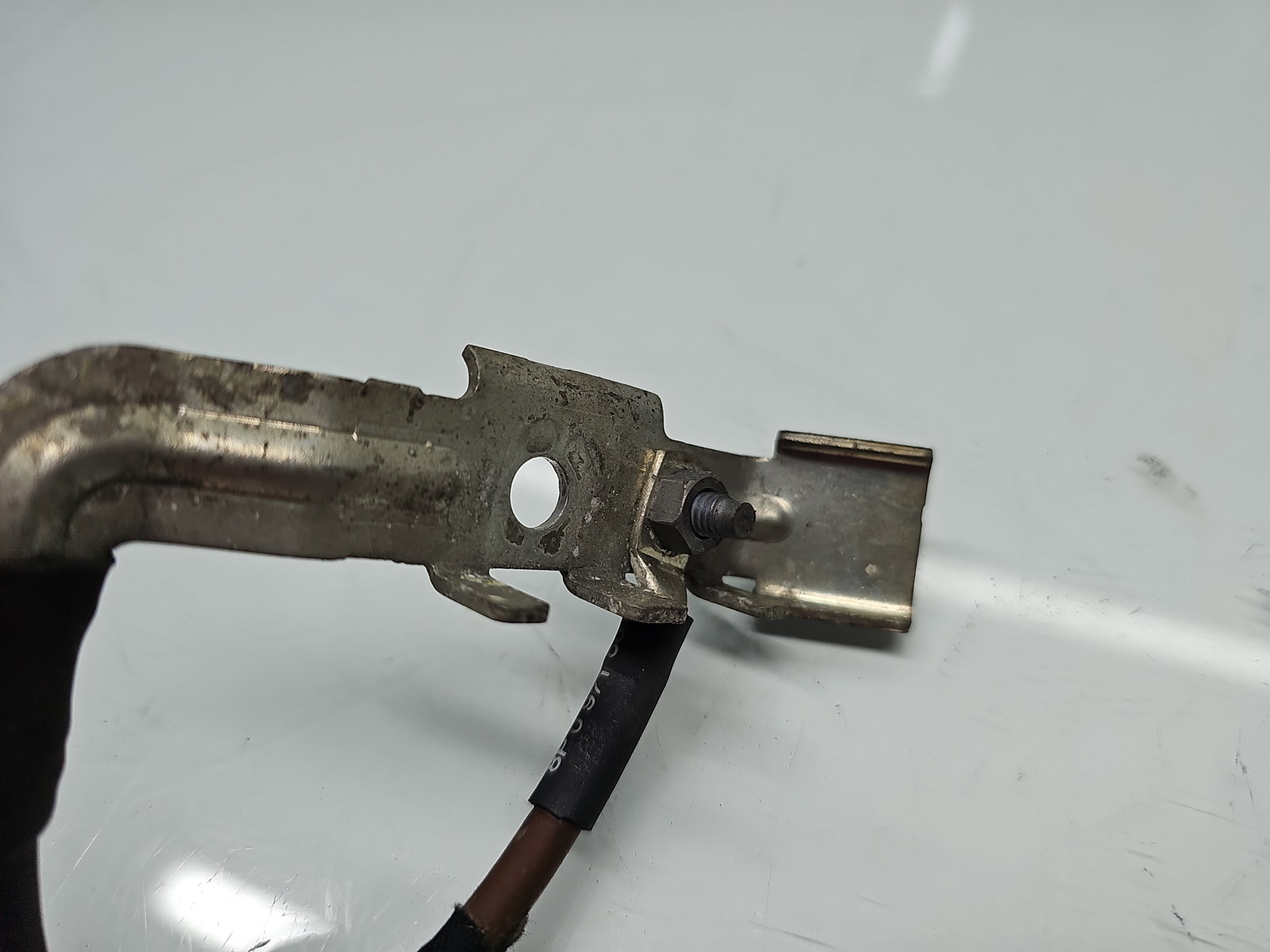 Borna baterie (-) Volkswagen Passat B8 (3G2) [Fabr 2015-prezent] 5Q0915181G - imagine 3