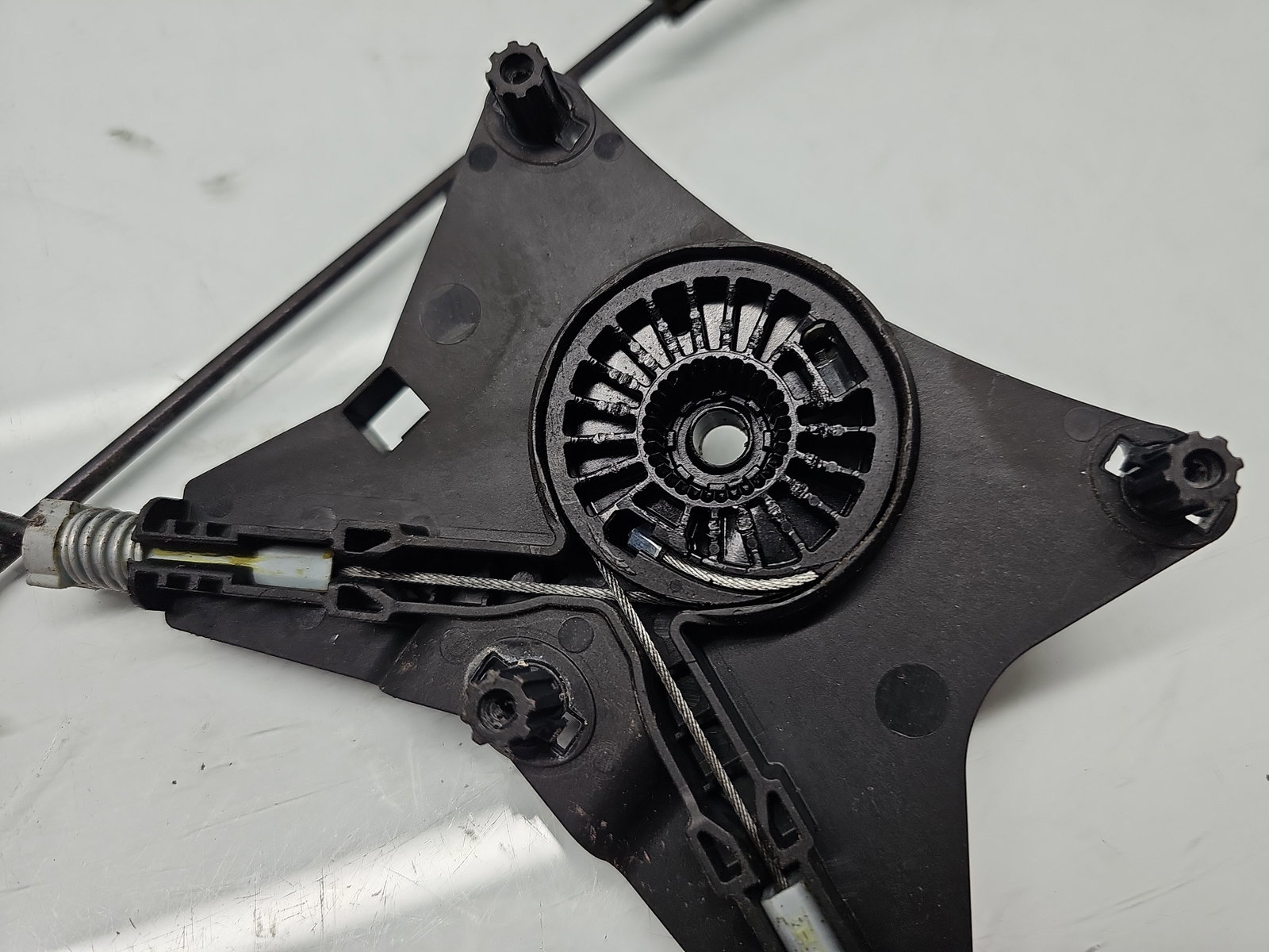 Macara electrica geam dreapta fata Volkswagen Passat B8 (3G2) [Fabr 2015-prezent] 3G0837462B - imagine 2