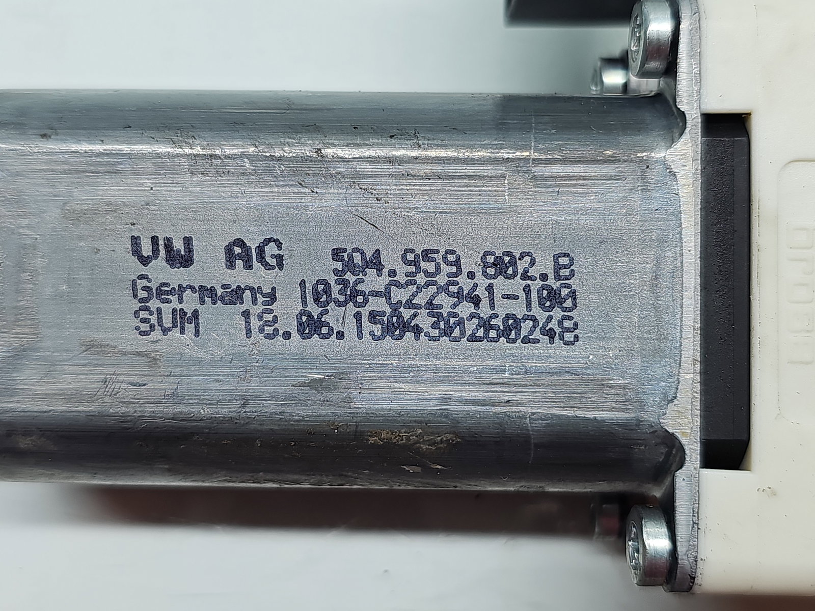 Motoras geam dreapta fata Volkswagen Passat B8 (3G2) [Fabr 2015-prezent] 5Q4959802B - imagine 4