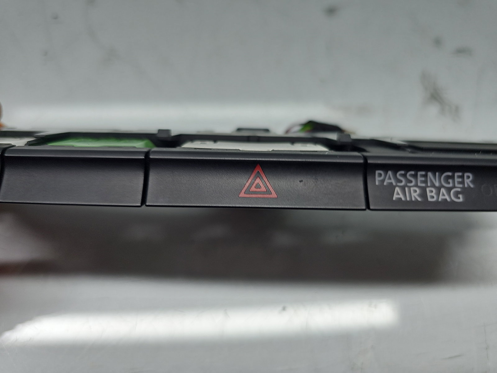 Butoane comenzi consola centrala Volkswagen Passat B8 (3G2) [Fabr 2015-prezent] 3G0927132A - imagine 4